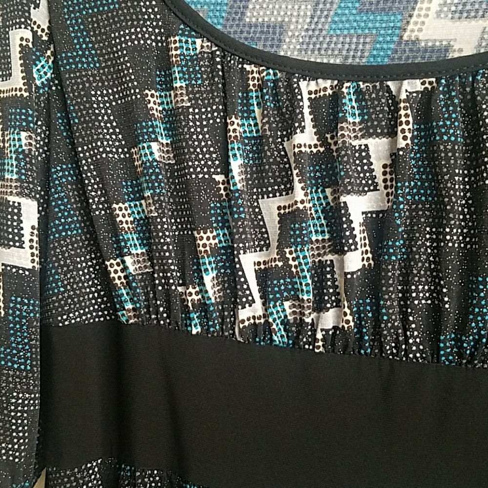 Black, teal, and white dress w/glittery shimmer